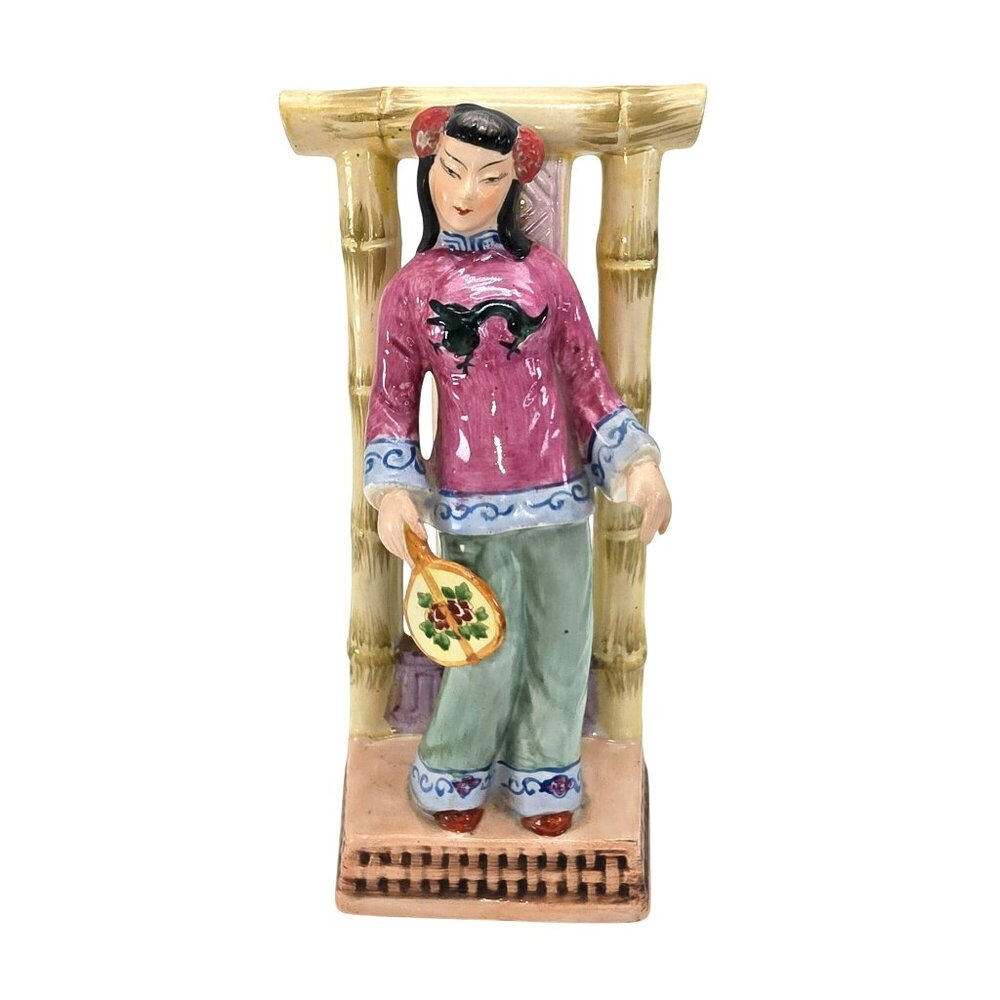 Occupied Japan Asian Figurine Woman Holding Fan In Traditional Attire JE266